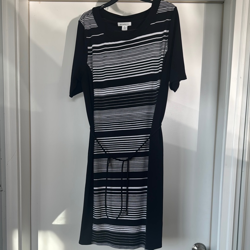 Liz Claiborne Black and White Striped Midi Dress